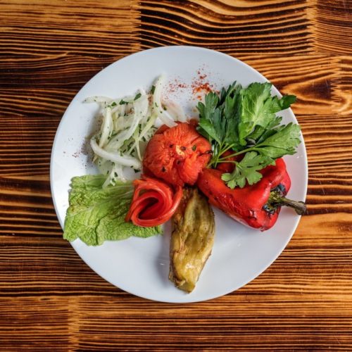 Овощное ассорти на углях – Шашлычный дом «Мангал-Хаус» – Блюда на углях от профессиональных поваров из Армении